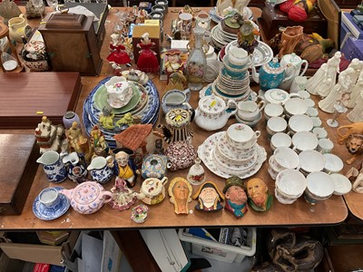 Lot 537 - Royal Albert Winsome tea service together with Art Deco Foley coffee set and sundry ceramics.