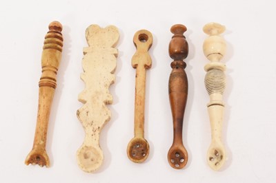 Lot 889 - Group of five rare turned bone and horn snuff spoons