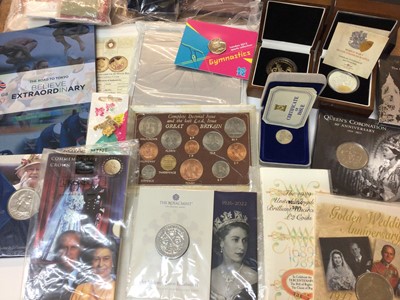 Lot 471 - World - Mixed coinage to include G.B. Royal Mint fine silver £20 coins 2015, 2013, gold proof fortieth ounce 50p, 2014 Diana tribute gold coin cover 1997,  Isle of Man 9ct gold (4 gms), Queen Mothe...