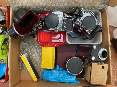 Lot 2354 - Group of Exakta cameras and accessories