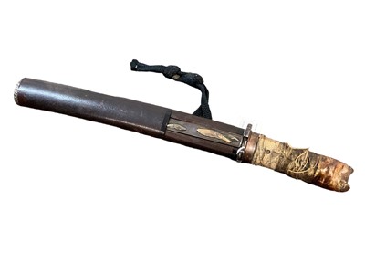 Lot 927 - 19th century Japanese Tanto dagger with sheath