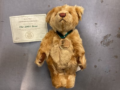 Lot 1941 - Two Steiff teddies The 2001 Bear no. 654756 with swing label, certificate and soft Steiff bag and The Millennium Bear no. 654701with cerificate and soft Steiff bag