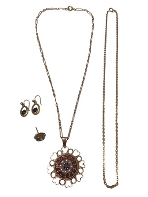 Lot 104 - 9ct gold garnet and seed pearl pendant, two 9ct gold chains, one 9ct gold citrine stud earring and pair of costume earrings