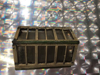 Lot 1958 - Lot Britains garden diecast models including greenhouse, benches, dovecote and other accessories (1 box)
