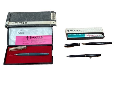 Lot 2472 - Various pens (3)