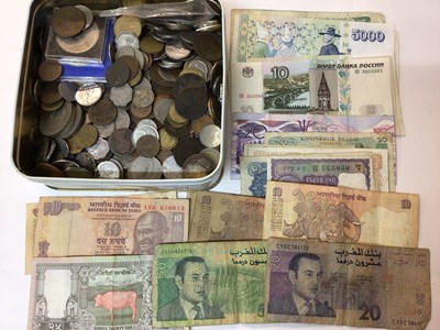 Lot 495 - World - Mixed coins & banknotes to include U.S. Two Cents 1865 AF, Canadian, Thailand circa 1970 banknotes & other issues to include silver (Qty)