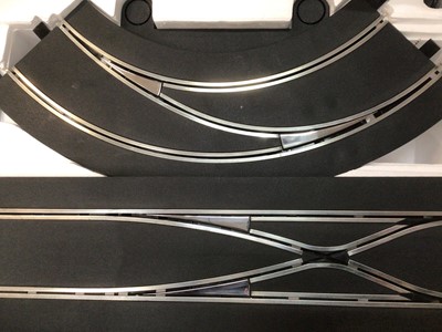 Lot 1974 - Scalextric Digital World Championship multi-car racing with lane changes, lap counter and four racing cars including McLaren Mercedes, Ferrari, Renault & Honda Teams, boxed (1)