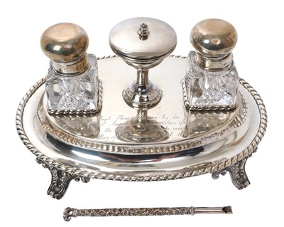 Lot 326 - Early 20th century Portuguese silver inkstand