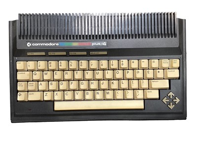 Lot 2006 - Commodore plus/4 computer keyboard and accessories (1 box)