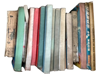 Lot 2034 - Collection of vintage board games and children's annuals