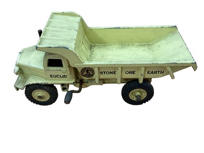 Lot 2019 - Diecast unboxed early Dinky models, plus four boxed 1-75 series models (qty)