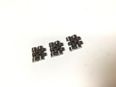 Lot 289 - Rolex stainless steel links for a gentlemen's watch bracelet