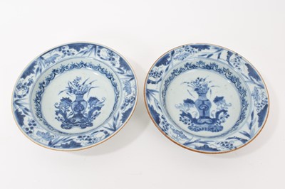 Lot 224 - Pair of 18th century Chinese blue and white dishes