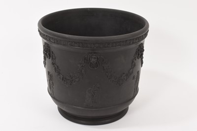 Lot 141 - Wedgwood black basalt jardinière