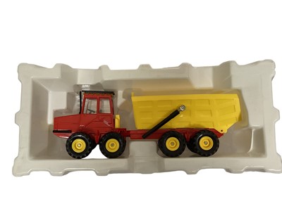 Lot 180 - Siku 1:32 Scale diecast farm vehicles including Mercedes Benz MB-Trac 800 No.2852, Deutz DX 4.70, Deutz DX 4.70 with twin wheels, Renault 145-14 TX, OSA 280 Master F...