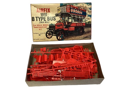 Lot 44 - Airfix 1:32 Scale Series 4 1910 B Type Bus, 1:12 Scale Boy Scout No.M212F, 54mm Collectors Series French Grendier of the Imperial Guard (3)