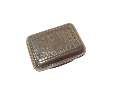 Lot 314 - George III silver vinaigrette of rectangular form, with engraved decoration