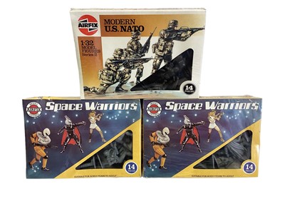 Lot 48 - Airfix 1:32 Scale Space Warriors (x2) & Modern U.S. Nato series 2 figures, all sealed 14 piece boxes (3)