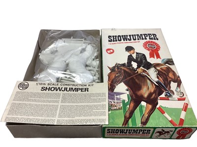 Lot 51 - Airfix 1:12 Scale Series & Showjumper plastic construction kits, boxed (2)