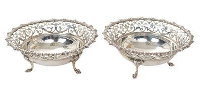 Lot 414 - Pair of Asprey silver round sweet dishes