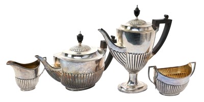 Lot 400 - Edwardian Silver teapot, coffee pot, milk jug and sugar bowl