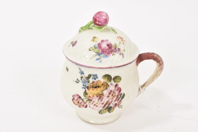 Lot 42 - Mennecy spirally fluted custard cup and cover, circa 1760