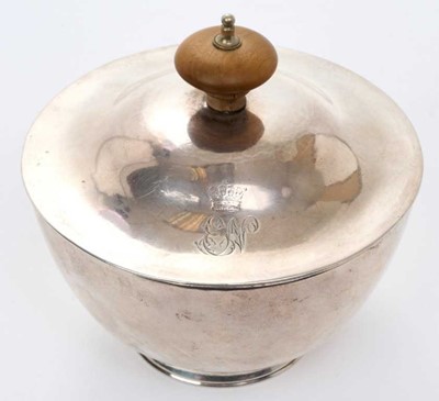 Lot 156 - George III white metal sugar  bowl and cover, unmarked