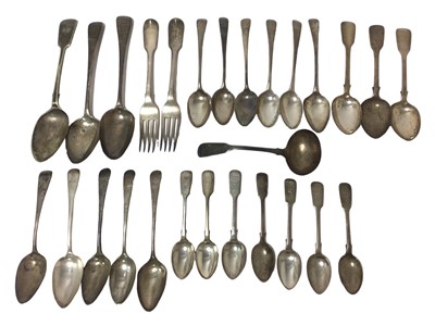 Lot 335 - Mixed selection of Georgian and later silver Old English and Fiddle pattern flatware