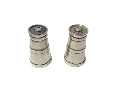 Lot 368 - Pair of Edwardian silver novelty pepperettes in the form of milk churns