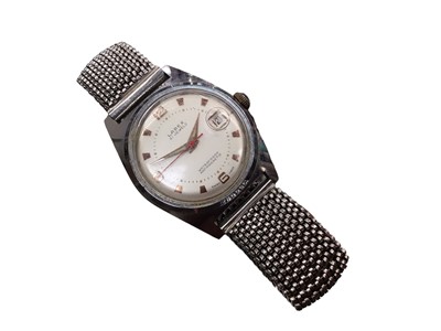 Lot 1034 - 1950s/60s Larex gentlemen's stainless steel calendar wristwatch on expandable strap