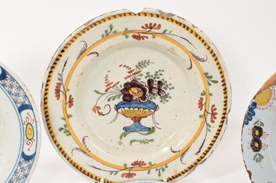 Lot 18 - Seven assorted Delftware plates