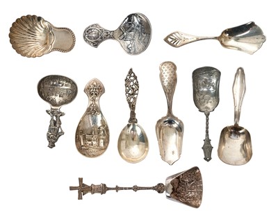 Lot 441 - Collection of 19th/20th century Dutch and other Continental silver and white metal caddy spoons