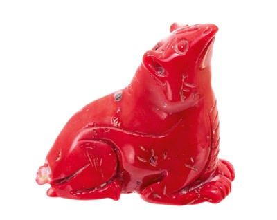 Lot 731 - Antique Chinese carved coral figure of a mythical beast, 6cm long