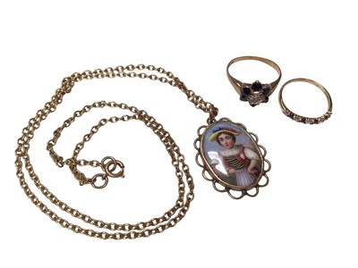 Lot 22 - Enamelled oval female portrait pendant on 9ct gold chain, together with a 9ct gold sapphire and diamond cluster ring