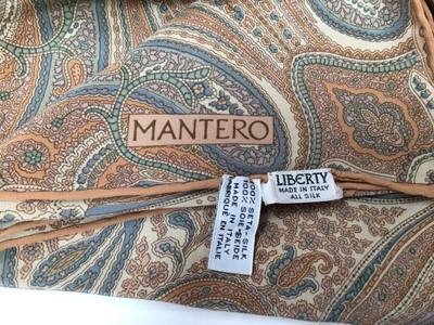 Lot 2053 - Hermes Orange box containing silk scarves, makes include Balenciaga, Mantero Toucan design and Mantero Liberty, Ines de la Fressange, Oscar de la Renta Salute to Freedom, Lariosete