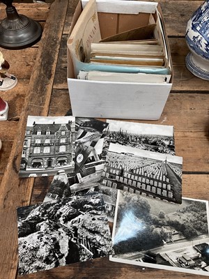Lot 34 - Box of postcards, including WW1 photographic