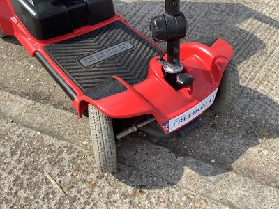 Lot 10 - Go Go mobility scooter with key and charger