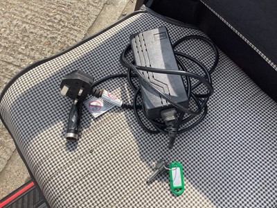 Lot 10 - Go Go mobility scooter with key and charger