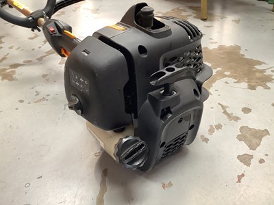 Lot 6 - Petrol strimmer