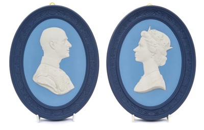 Lot 92 - Pair Wedgwood blue jasperware commemorative plaques depicting busts of H.M.Queen Elizabeth II and H.R.H.The Duke of Edinburgh commemorating their Silver Jubilee 1977, limited edition 425/500, 22.5...