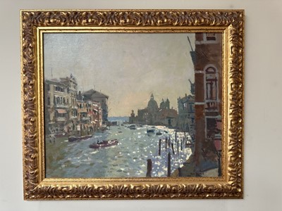 Lot 1518 - *Ken Howard (1932-2022) oil on canvas, Venetian canal scene, signed, 51 x 62cm, framed