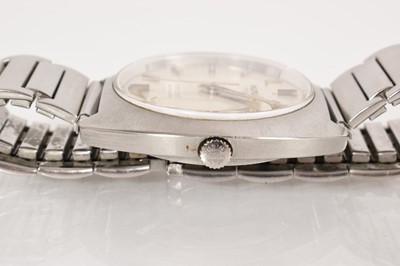 Lot 533 - Longines Gents steel wristwatch, 1974, with papers