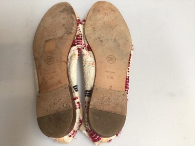 Lot 2091 - Pair of Chanel tweed and leather pumps with stitched CC logo to each toe, size 40½