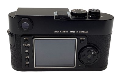 Lot 2354 - Leica M9 camera body in original box