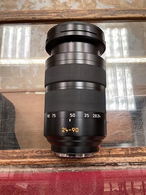 Lot 2358 - Leica Vario-Elmarit-SL f/2.8 24-90mm Aspherical lens in soft case with front lens cap