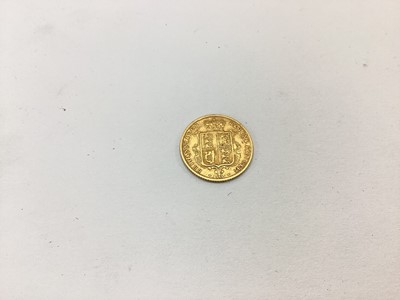 Lot 483 - G.B. - Victoria YH shield back ½ Sovereign 1872 Die No. 359 AVF (1 coin)