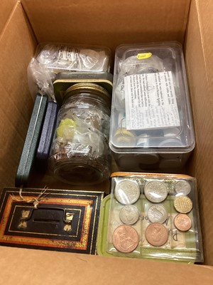 Lot 529 - World - Mixed coinage to include G.B. Royal Mint silver millenium Five Pound two coin set 2000 (N.B. Cased with Certificates of Authenticity), 1953 year set (N.B. In plastic) mans' first moon la...