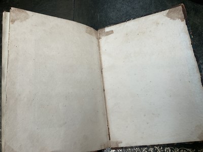 Lot 802 - Robert Wingfield: Disceptatio super dignitate et magnitudine Regnorum Britannici et Gallici hab...