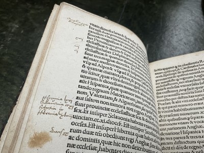 Lot 802 - Robert Wingfield: Disceptatio super dignitate et magnitudine Regnorum Britannici et Gallici hab...