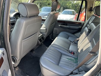 Lot 21 - Land Rover, Range Rover 2.5 DSE Automatic, reg. no. NM02 BXL